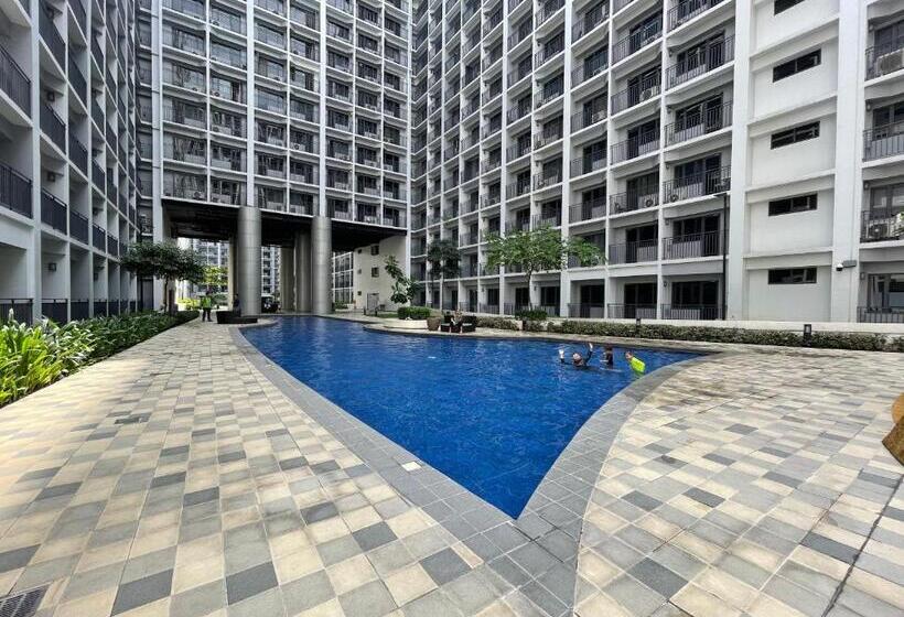 בית מלון כפרי Homefort At Shore 2 Residences