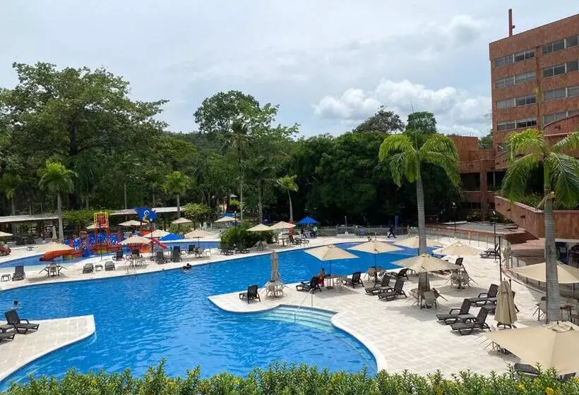 ホテル Kualamaná Cafam Melgar