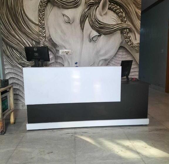 호텔 Oyo 81311 Blue Moon In