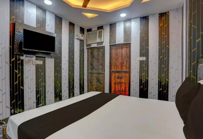 Hotelli Oyo Flagship Shri Govindam Palace