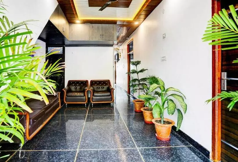 Hotelli Oyo Flagship Shri Govindam Palace