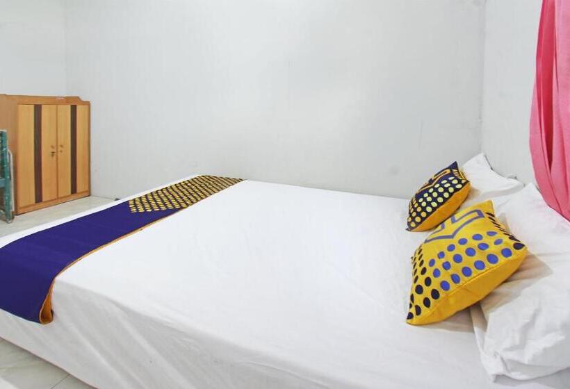 Отель Oyo Life 92960 Rumah Kos Kita