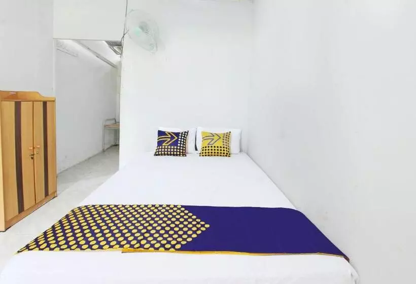 Hotelli Oyo Life 92960 Rumah Kos Kita