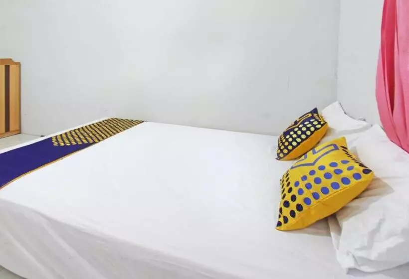 Hotelli Oyo Life 92960 Rumah Kos Kita