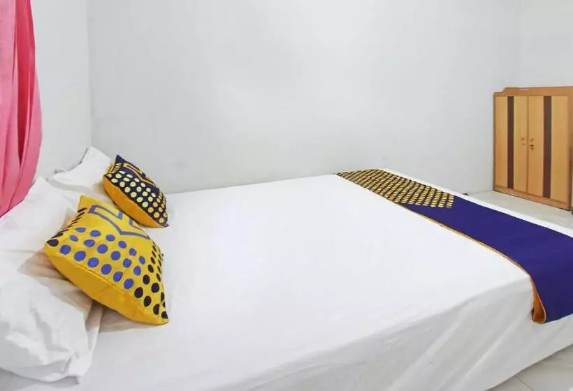 Hotelli Oyo Life 92960 Rumah Kos Kita