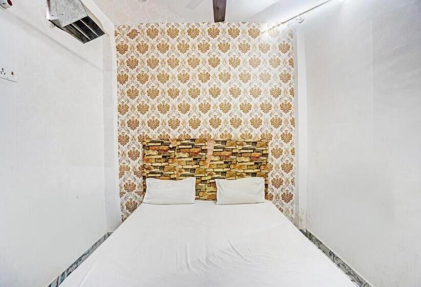 בית מלון כפרי Oyo Moon Murad Ganj