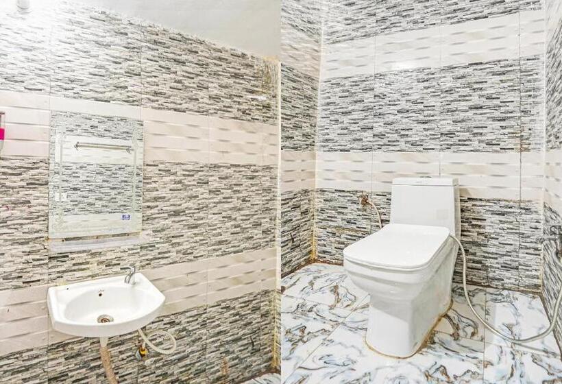 בית מלון כפרי Oyo Moon Murad Ganj