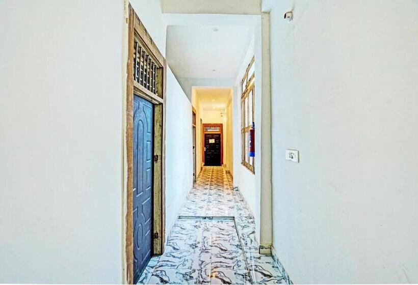 בית מלון כפרי Oyo Moon Murad Ganj