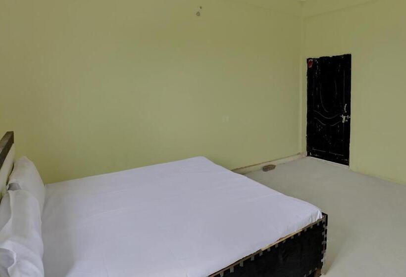 בית מלון כפרי Spot On New Marriage Hall