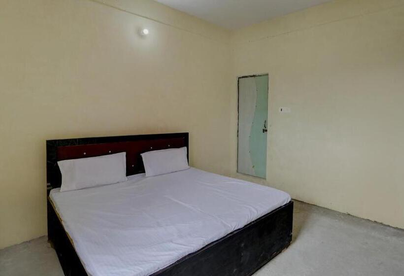 בית מלון כפרי Spot On New Marriage Hall