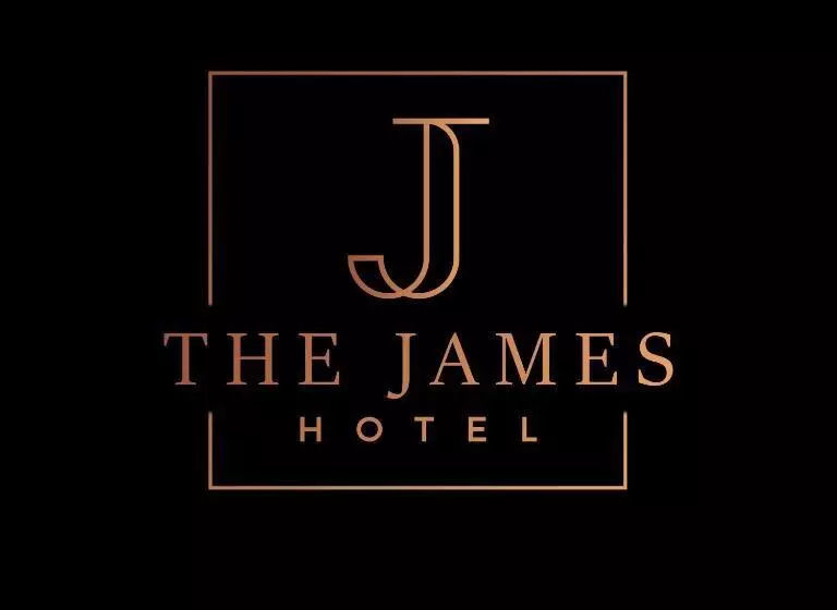 ホテル The James