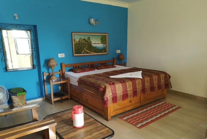 Отель The Royal Mountain