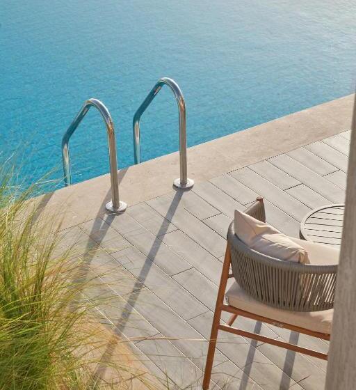 هتل True Beach Resort