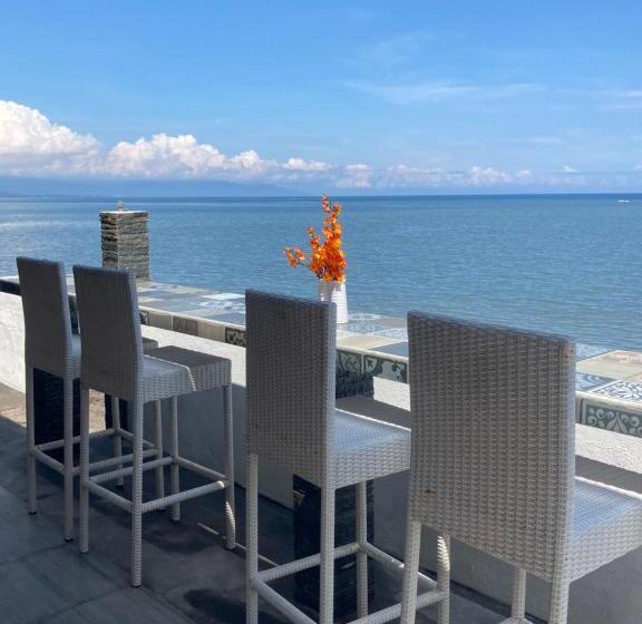 فندق Villa Agung Beach Inn