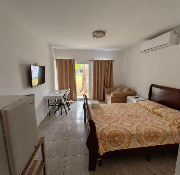 هتل Y Cabañas River Park