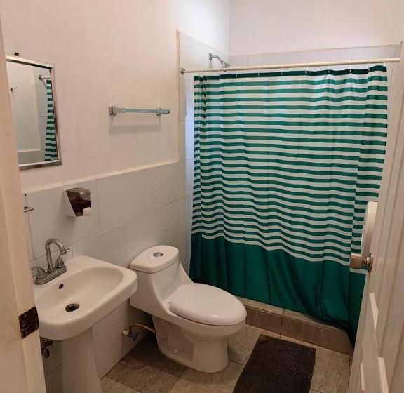 هتل Y Cabañas River Park