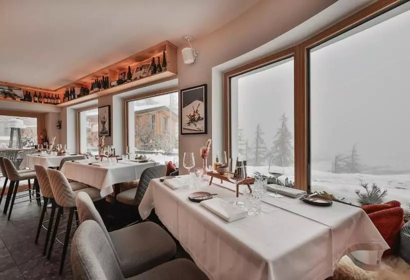 Leni Mountain Lodge