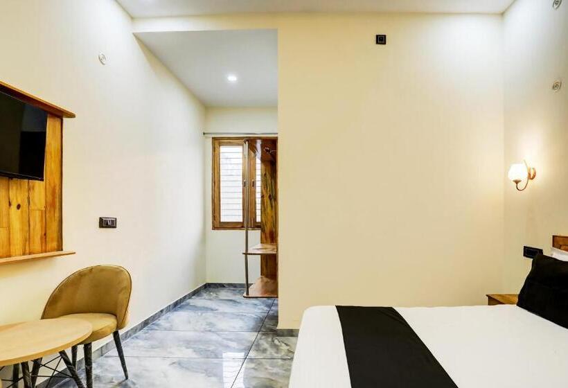 Oyo Hotel Ganga Safari