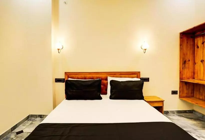 Oyo Hotel Ganga Safari