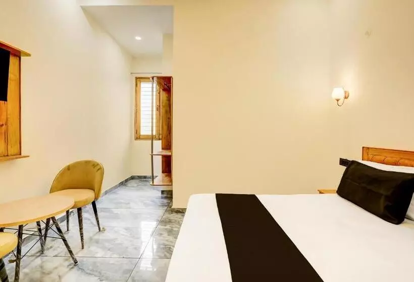 Oyo Hotel Ganga Safari