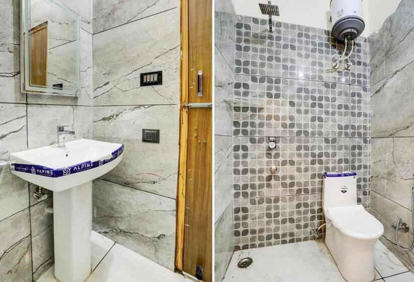 Oyo Hotel Ganga Safari