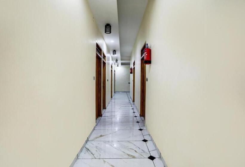 Oyo Hotel Ganga Safari