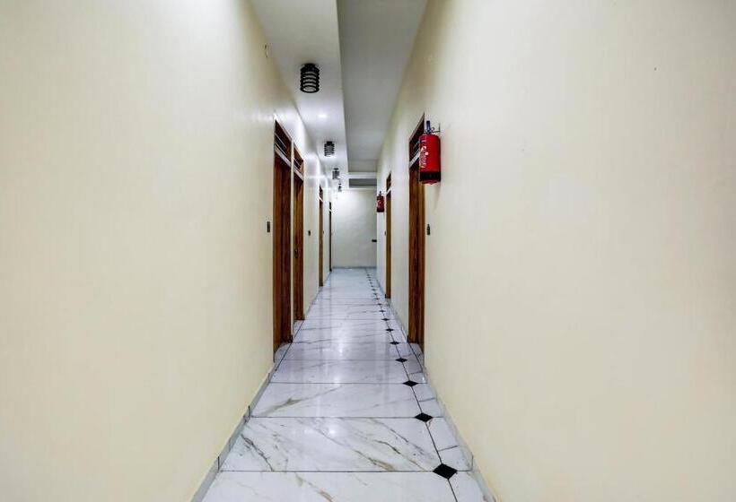 Oyo Hotel Ganga Safari