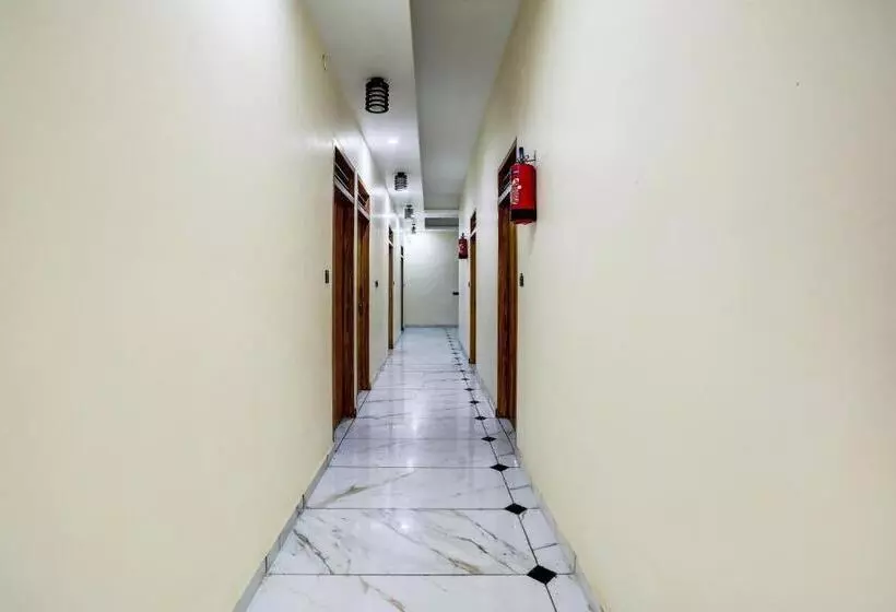 Oyo Hotel Ganga Safari