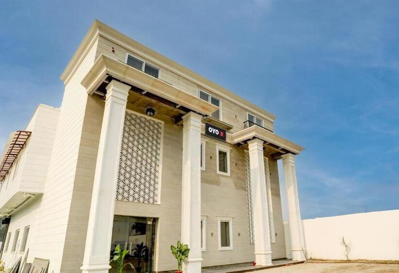 Oyo Hotel Ganga Safari