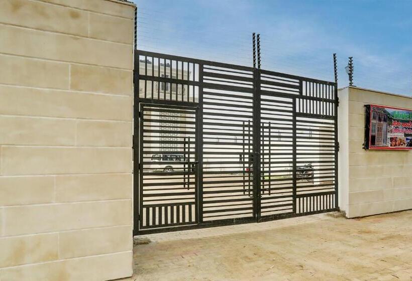 Oyo Hotel Ganga Safari