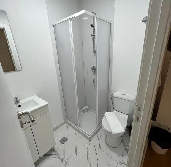 پانسیون Oieras Beach Suite 2 Large Double Room With En Suite Bathroom And Balcony