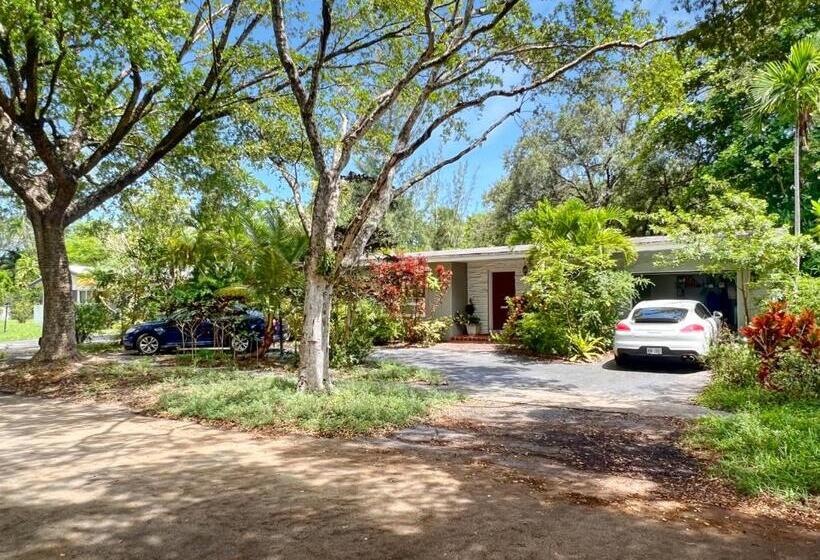 بنسيون Miami Residential