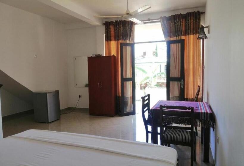 Pensão Neem Tree Ambalangoda