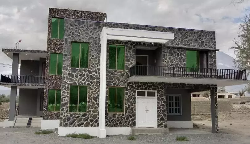 پانسیون Sarfaranga Residency