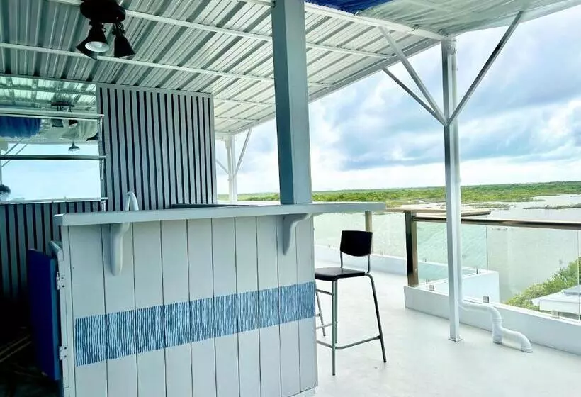 Villas Secreta Beachfront Resort