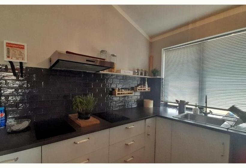 هاستل Valkyrie Guesthouse   1km From Seljalandsfoss