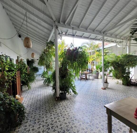 تختخواب و صبحانه Casa Al Alma