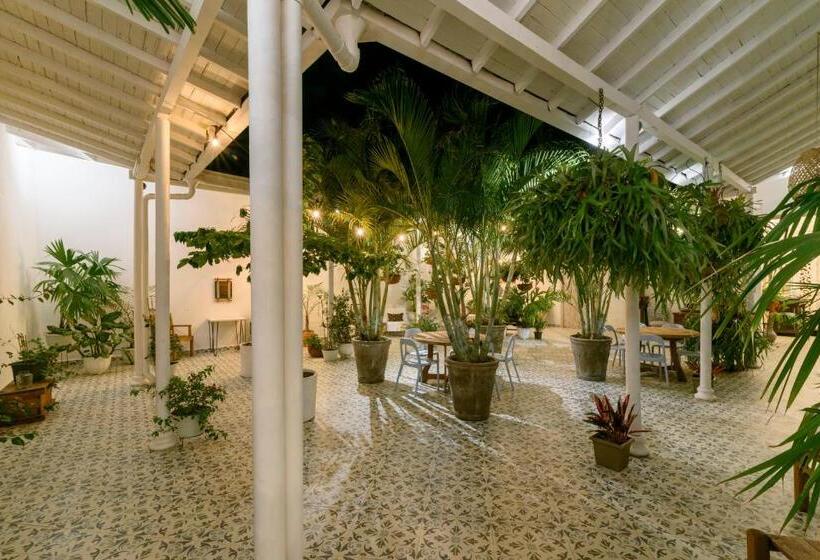 تختخواب و صبحانه Casa Al Alma