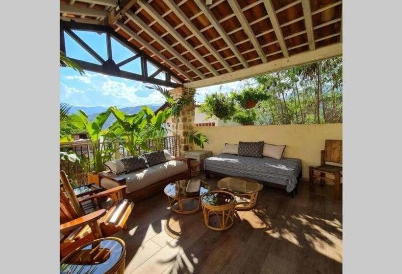 تختخواب و صبحانه Casa Al Alma