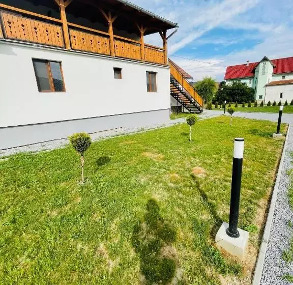 تختخواب و صبحانه Pensiunea Alszegi Panzió