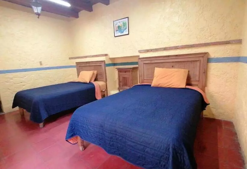 هتل Casa Dulcinea
