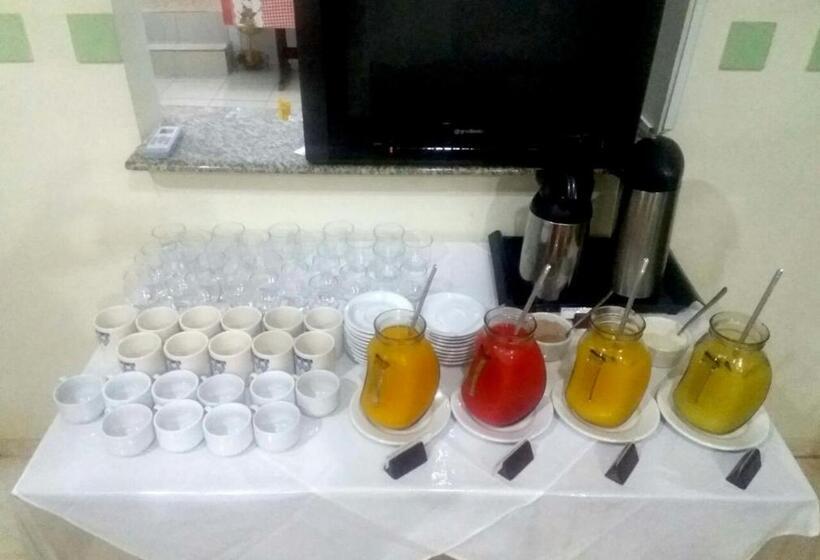 Отель Catalao Palace