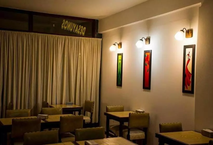 ホテル Costa Isabel