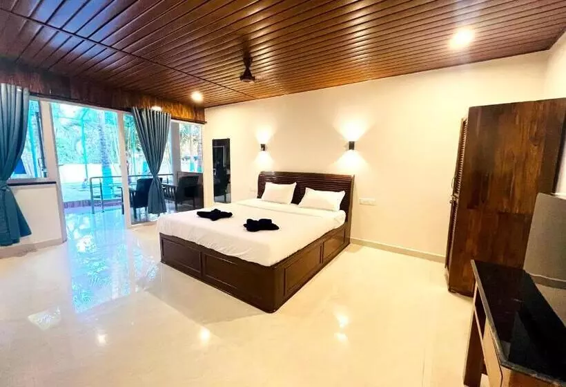 ホテル Crystall Goa Emerald Edition