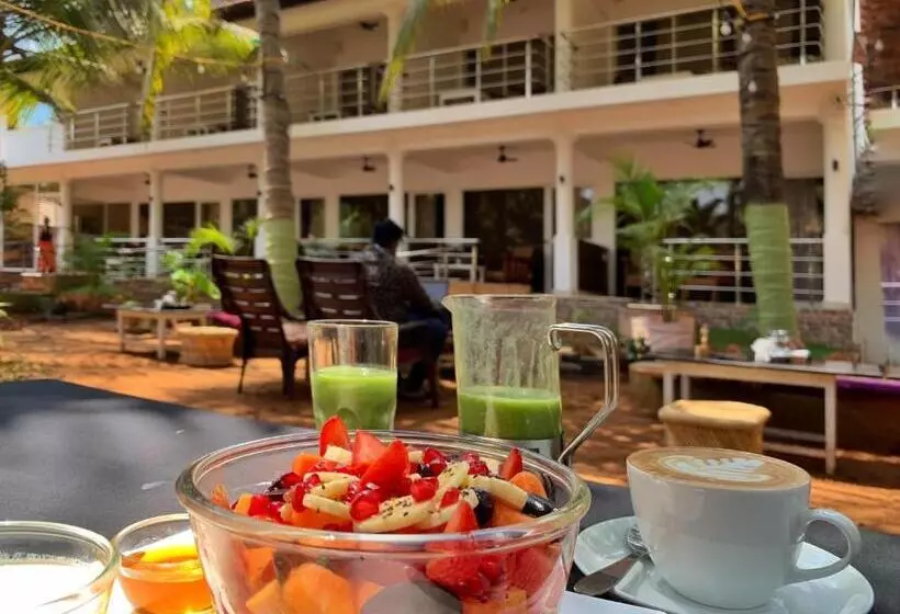 ホテル Crystall Goa Emerald Edition