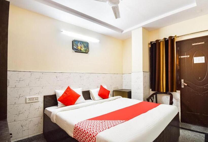 Hotel Oyo Anjani Mahal Guest House