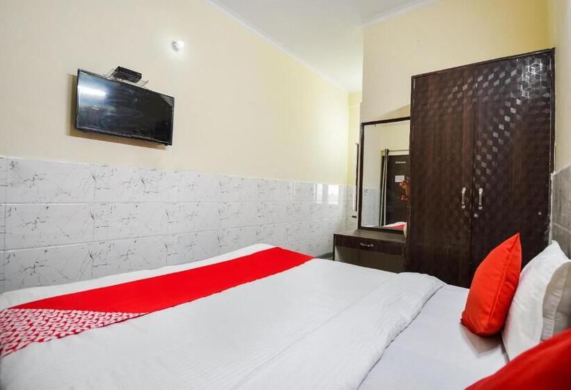 Hotel Oyo Anjani Mahal Guest House