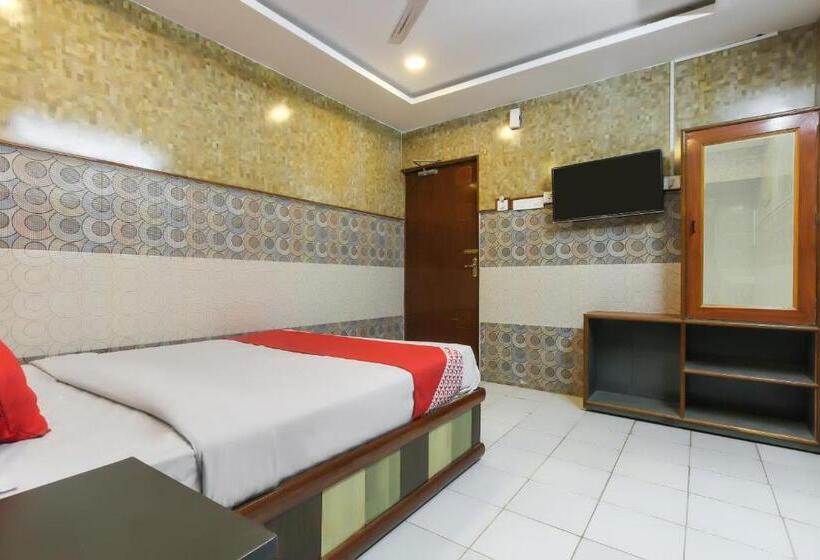 Hotel Oyo Flagship M. P Residency