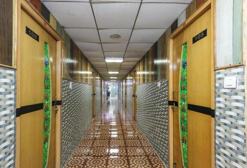 Hotel Oyo Flagship M. P Residency