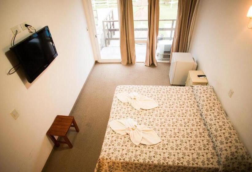 בית מלון כפרי Pinar Del Sol